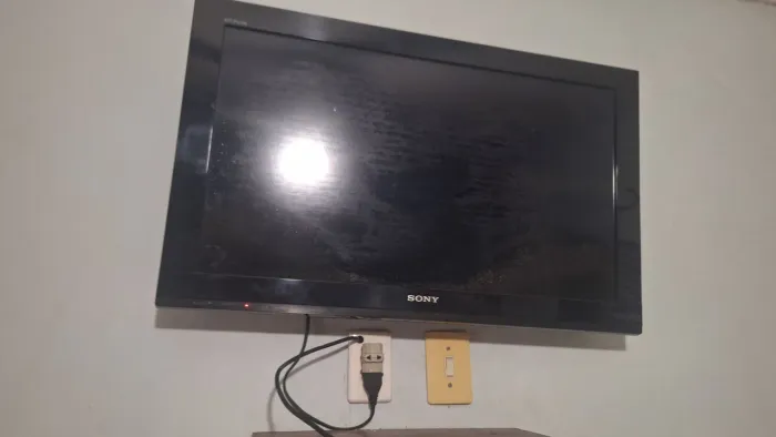 Tv sony lcd 32polegadas. Defeito na imagem