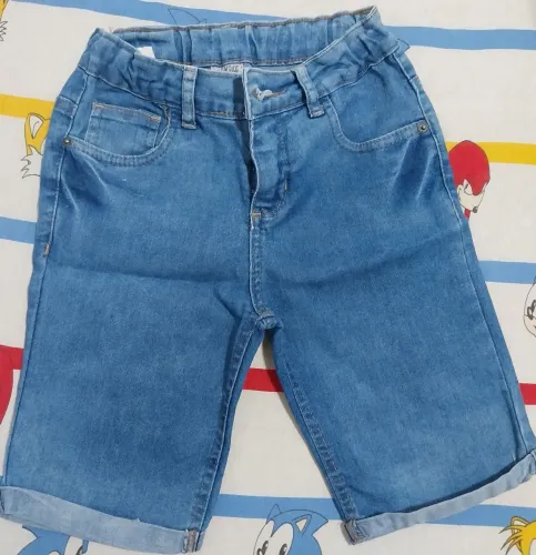 Bermuda jeans infantil Tam: 8 anos