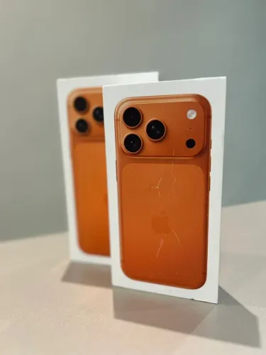 IPhone 17 Pro Max 256GB Laranja - Novo lacrado - Retire em loja física na Savassi