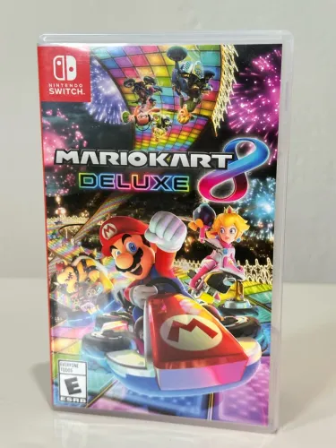 Mario Kart 8 Deluxe (Nintendo Switch)