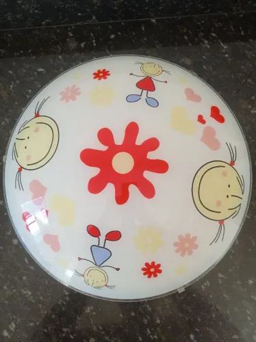 Lustre para 2 lâmpadas quarto infantil de menina