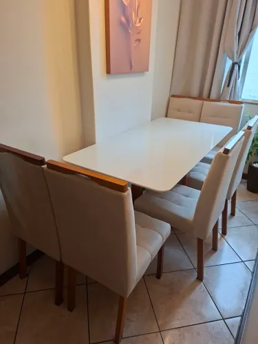 Mesa de Jantar com 6 cadeiras