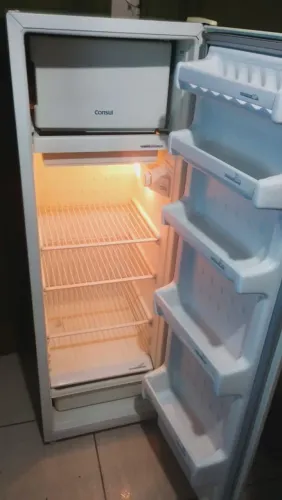 GELADEIRA CONSUL SLIM DEGELO SECO,240 LITROS,110 WTS(ENTREGO SEM TAXA)