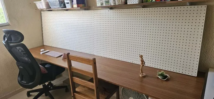 Painel Pegboard Perfurado 120 x 60 Com Moldura Madeirada