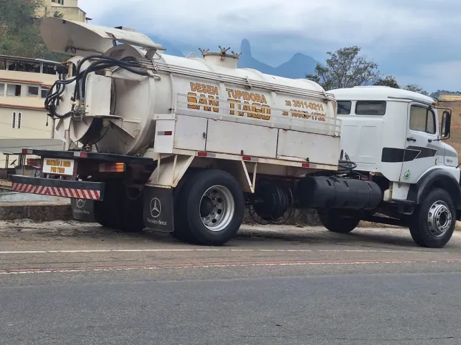Vende-se Caminhão Hidrojato