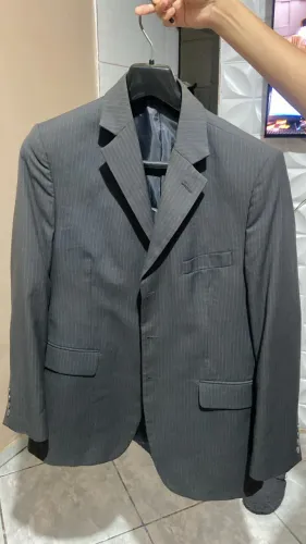 Vende-se terno mega barato