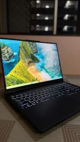 Lenovo Legion Pro Ryzen 9 7945HX RTX 4060 16GB 1TB 240Hz - Novo