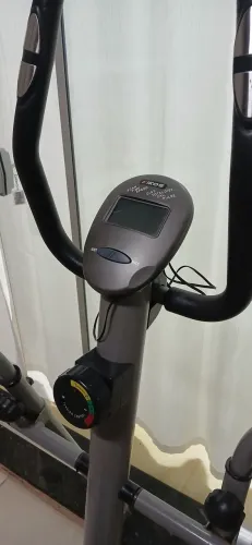 Simulador de Caminhada Elíptico Magnético - Kikos