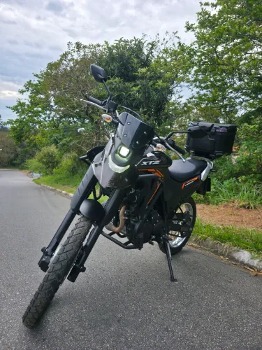 Vendo ou passo financiamento yamaha lander 250 zerado