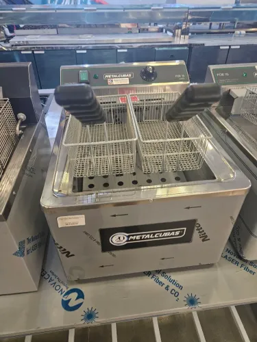 fritadeira elétrica zona fria 15 litros 8000W