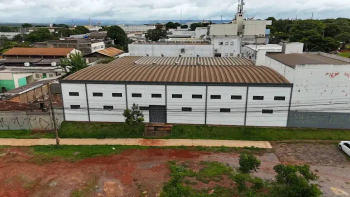 Imóvel para aluguel tem 735 metros quadrados com 4 quartos em Zona Industrial - Brasília -