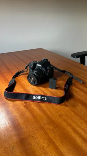 Câmera Canon Sl2
