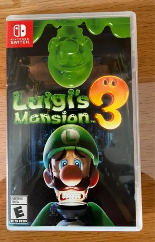 Luigis Mansion 3 Switch - Cartucho Físico Original + Caixa - Impecável