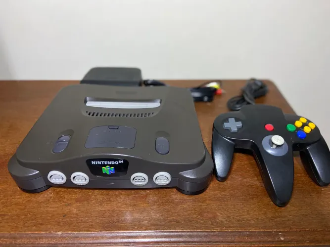 Nintendo 64 + FIFA Soccer 64