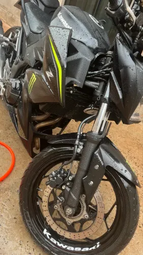 KAWASAKI Z300