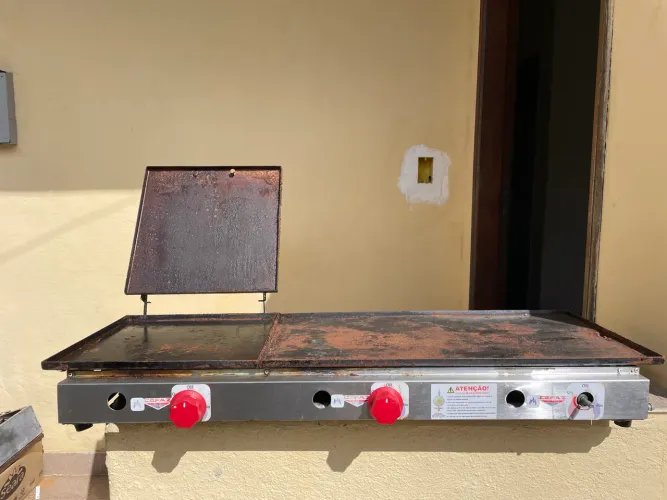 Chapa Profissional a gás 