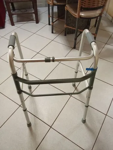 vendo um andaja ou andador!