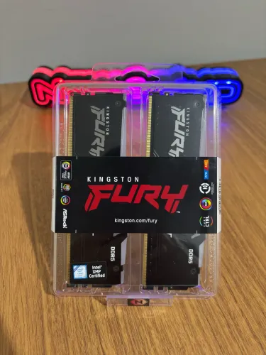 Memória RAM DDR5 Kingston FURY 32GB (2x16GB), 5600MT/s, CL40, RGB, XMP 3.0, NOVA LACRADA