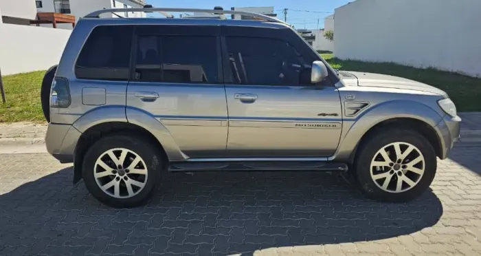 Mitsubishi Pajero TR4 2.0/ 2.0 Flex 16V 4X4 Aut. 2013