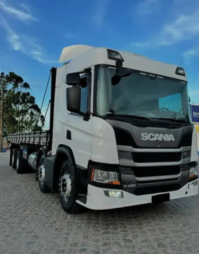 Scania P 320 8x2 - Ano 2019 Carroceria