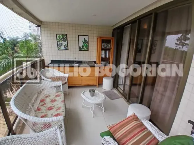 Apartamento : / Residencial / Barra da Tijuca