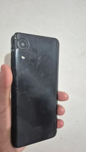 A03 core,funcionando,tela intacta,somente a película ta trincada