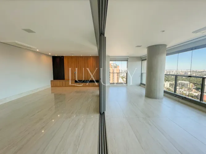 Apartamento de Altíssimo Padrão à Venda/Locacão na Vila Madalena - 275 m² de Sofisticação