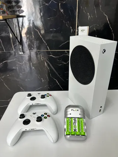Xbox series S 2 controle, pilha recarregáveis