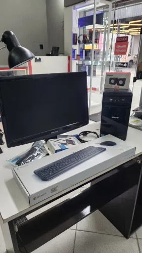 Computador Completo Intel Celeron, 8GB RAM, SSD 128GB + HD 500GB, Monitor e Periféricos