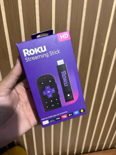 Roku Tv com comando de voz Aceito cartão