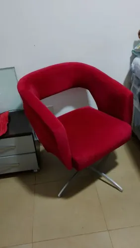 Poltrona pé de inox