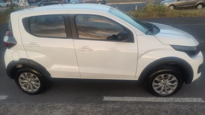 Fiat Mobi Like 1.0 Fire Flex 5P. 2024