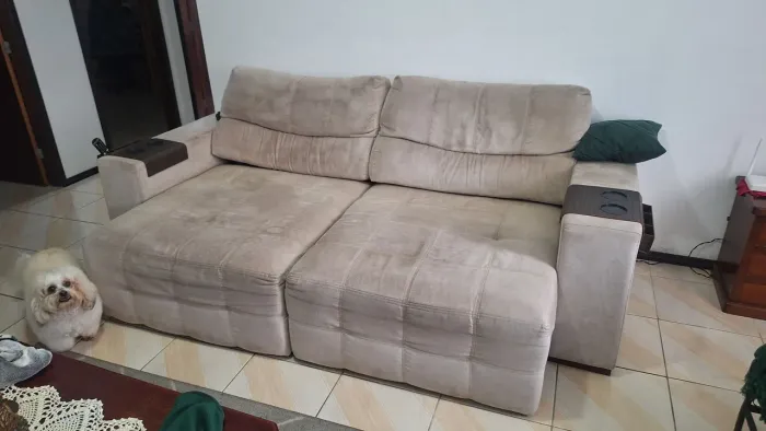 Sofá Retrátil bege c/ caixa