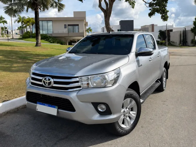 Toyota Hilux CD SRV 4X4 2.8 TDI Diesel Aut. 2018