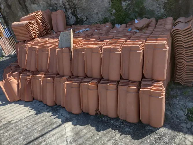 Telhas pra venda bouas comprei mais não vou usa mais cama pra detalhes acima d1.000telhas