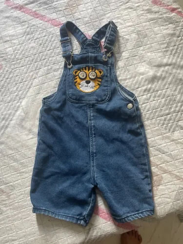 Doação macacão infantil menino 4 anos 