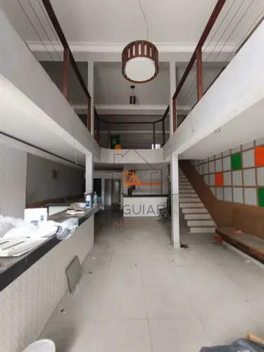 Edifício Comercial para Locação em Santana com Área Total de 312.000 m² Disponível