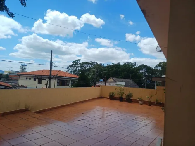 Casa para Alugar no Jaguaré, São Paulo - Aceita Pet!