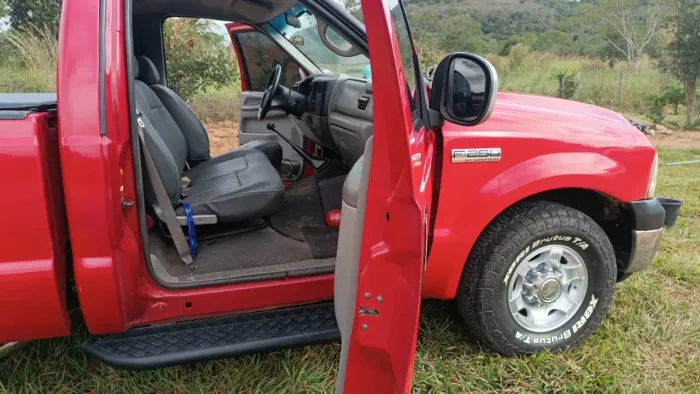 Ford F-250 XLT 3.9 4X2 Diesel TB 1999