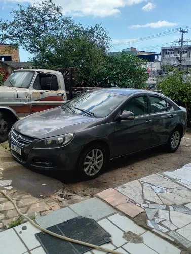 JAC J5 Sedan 1.5 16V 4P Mec. 2013