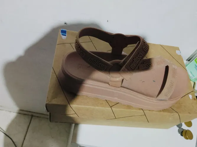 Vendo melissa, tamanho 36.