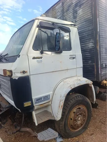 Sucata Caminhão Volkswagen 12.140 Ano 1998 para retirada de peças 
