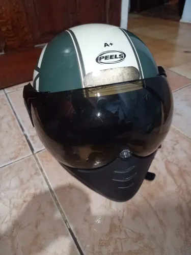 Capacete da peels f21 300 reais