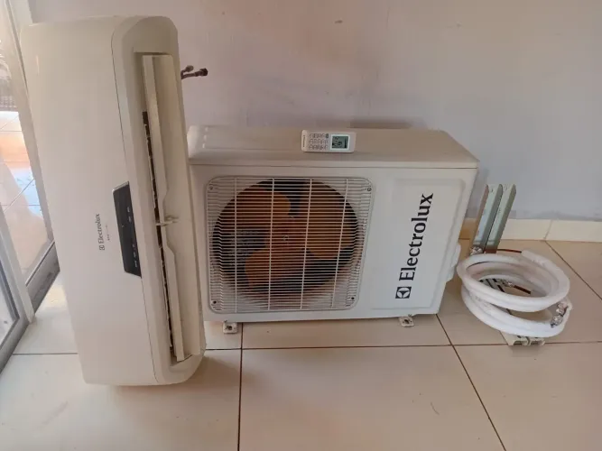 Ar condicionado 9000 já limpo e revisado
