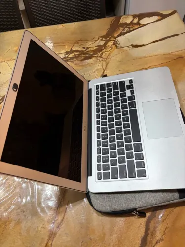 Mac book