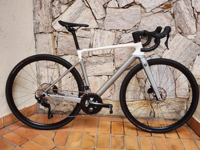 Bicicleta Focus Paralane Disco grupo 105 12v tamanho S (P) ano 2025