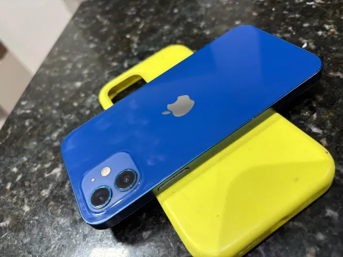 iPhone 12
