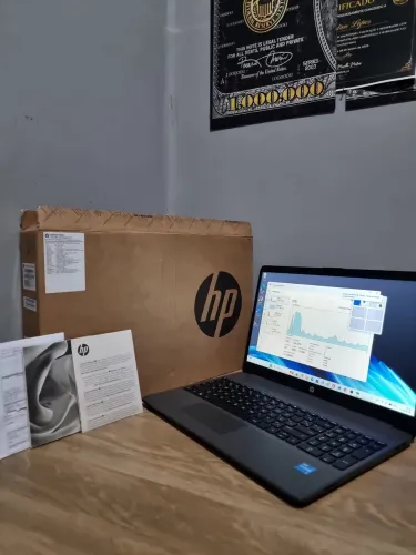 Notebook HP i3 13ª Geração - Com NOTA, GARANTIA e CAIXA!