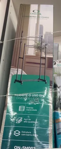 Cabideiro de chão duplo