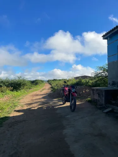 Vende-se ou troco em outra casa